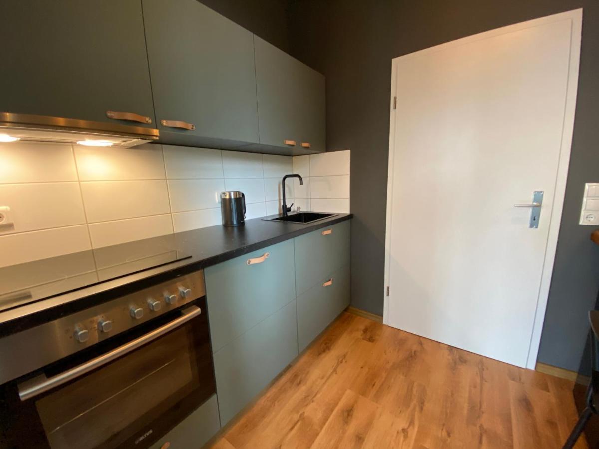 Tropisches Loft Mit Privatem Garten Magdeburg Exterior foto